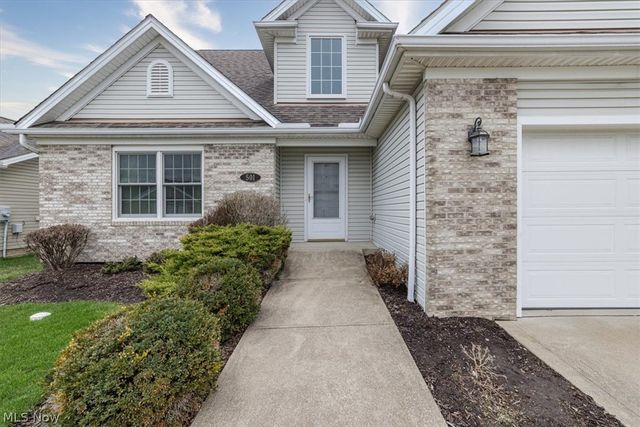 501 Falling Leaf Drive, Seven Hills, OH 44131
