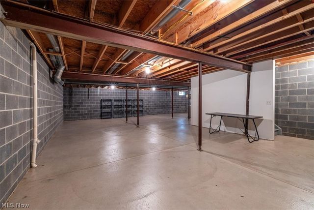 501 Falling Leaf Drive, Seven Hills, OH 44131