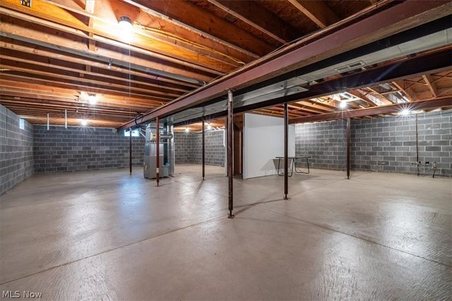 501 Falling Leaf Drive, Seven Hills, OH 44131