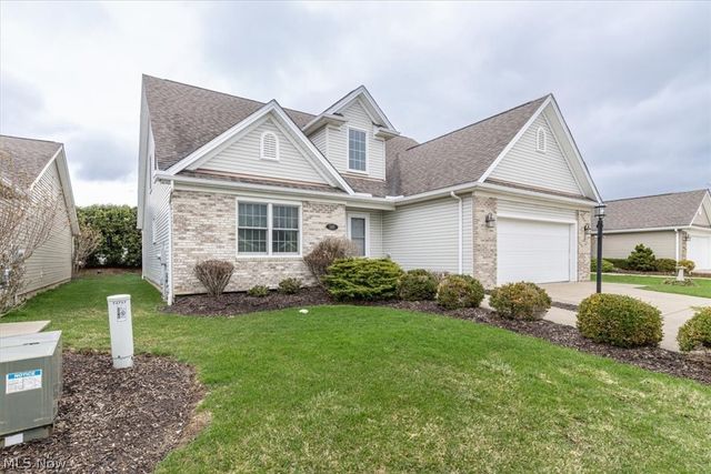 501 Falling Leaf Drive, Seven Hills, OH 44131