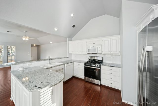 3739 S 194th East Avenue, Broken Arrow, OK 74014