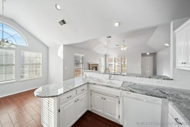 3739 S 194th East Avenue, Broken Arrow, OK 74014