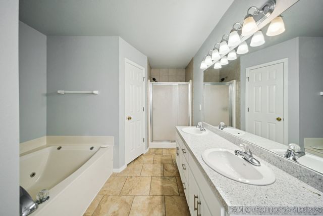 3739 S 194th East Avenue, Broken Arrow, OK 74014