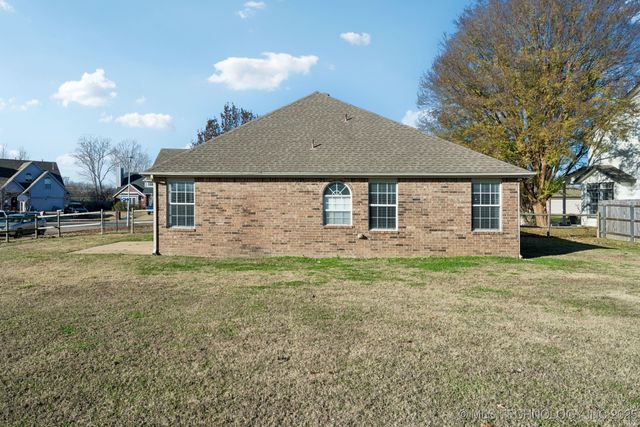 3739 S 194th East Avenue, Broken Arrow, OK 74014