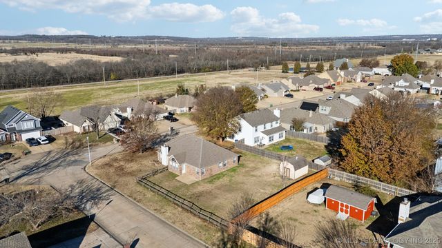 3739 S 194th East Avenue, Broken Arrow, OK 74014