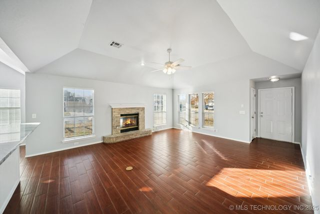 3739 S 194th East Avenue, Broken Arrow, OK 74014