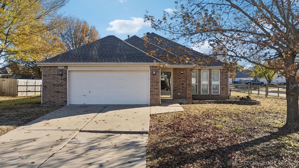 3739 S 194th East Avenue, Broken Arrow, OK 74014