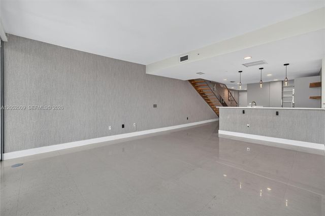 2950 NE 188th St 406, Aventura, FL 33180