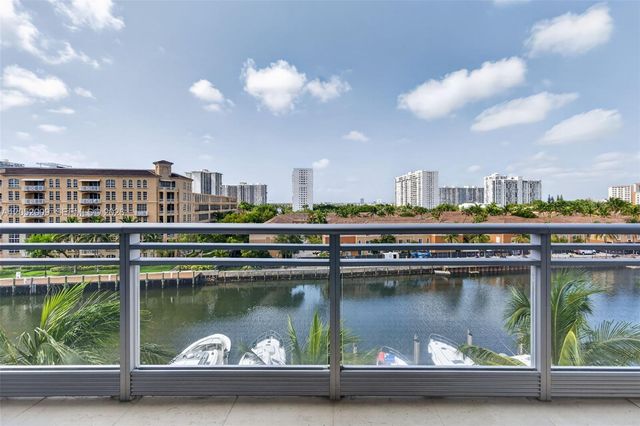 2950 NE 188th St 406, Aventura, FL 33180