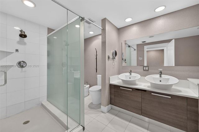 2950 NE 188th St 406, Aventura, FL 33180