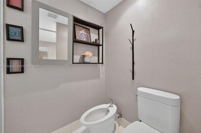 2950 NE 188th St 406, Aventura, FL 33180