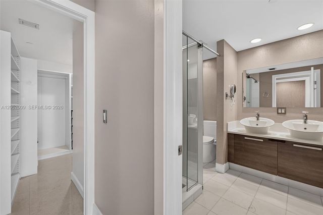 2950 NE 188th St 406, Aventura, FL 33180