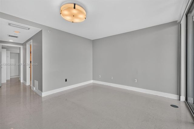 2950 NE 188th St 406, Aventura, FL 33180