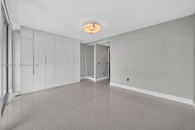 2950 NE 188th St 406, Aventura, FL 33180