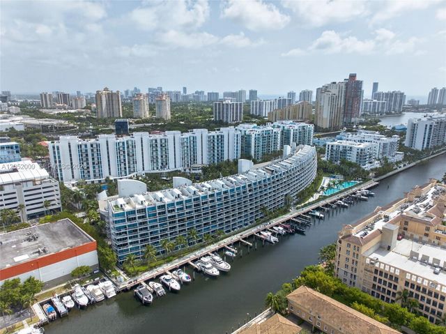 2950 NE 188th St 406, Aventura, FL 33180
