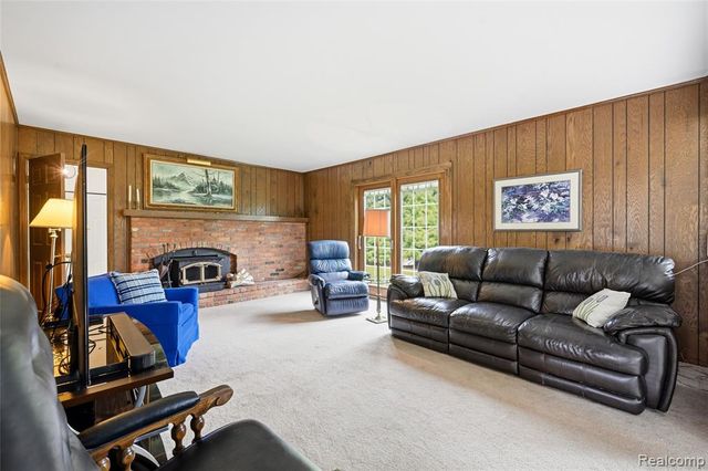 3464 Buckingham Trail, West Bloomfield, MI 48323