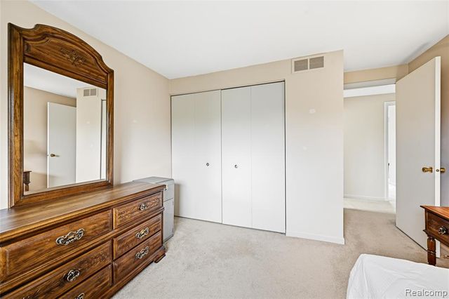 3464 Buckingham Trail, West Bloomfield, MI 48323