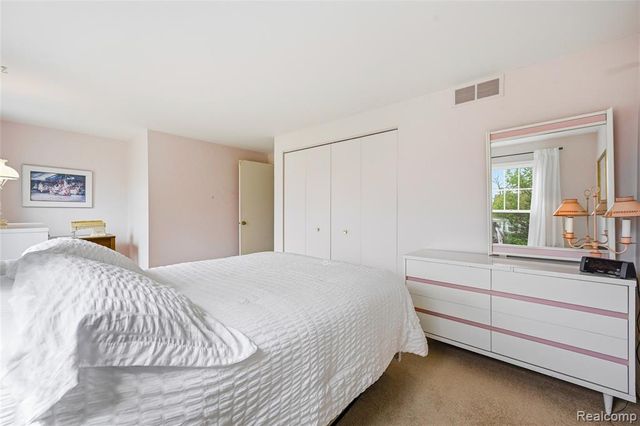 3464 Buckingham Trail, West Bloomfield, MI 48323