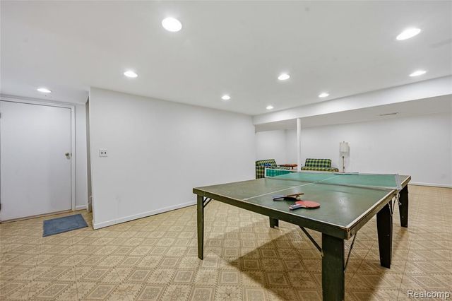 3464 Buckingham Trail, West Bloomfield, MI 48323