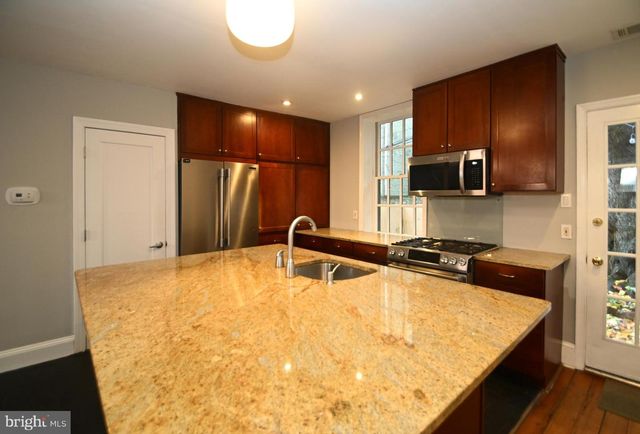 504 KAUFFMAN ST, Philadelphia, PA 19147