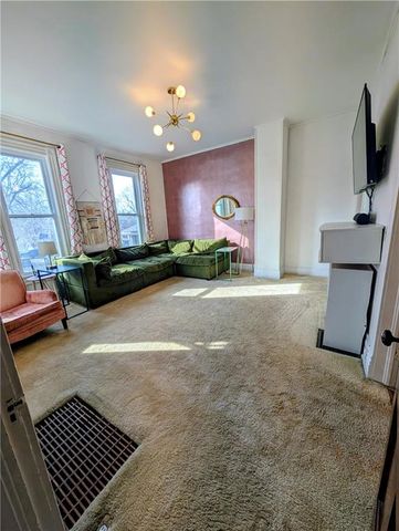 2711 Jackson Street, St Joseph, MO 64507