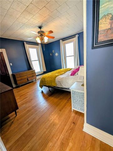 2711 Jackson Street, St Joseph, MO 64507