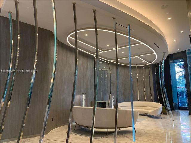 1000 Brickell Plaza 4104, Miami, FL 33131
