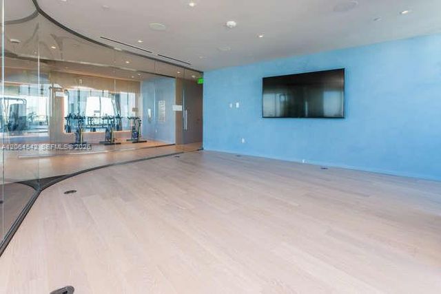 1000 Brickell Plaza 4104, Miami, FL 33131