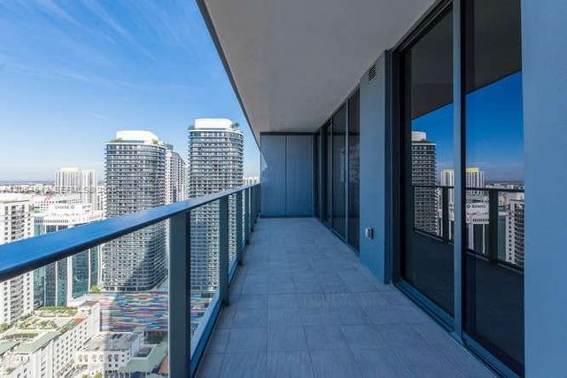 1000 Brickell Plaza 4104, Miami, FL 33131