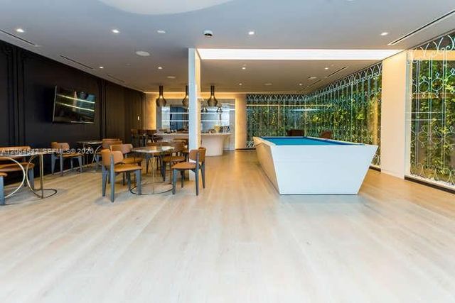 1000 Brickell Plaza 4104, Miami, FL 33131
