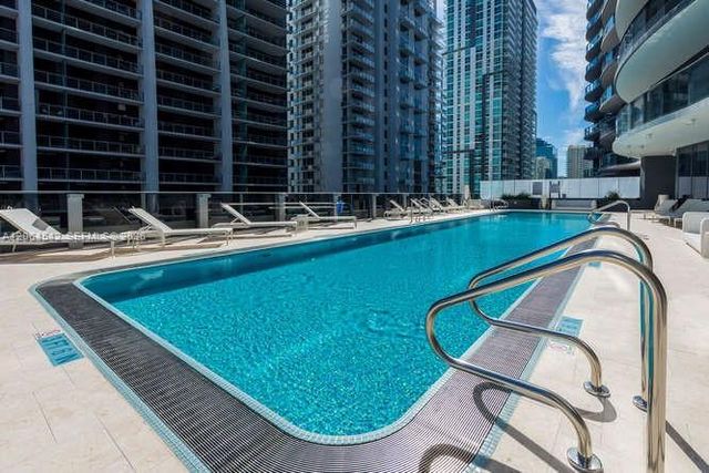 1000 Brickell Plaza 4104, Miami, FL 33131