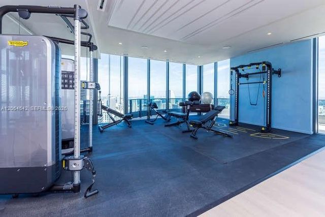 1000 Brickell Plaza 4104, Miami, FL 33131