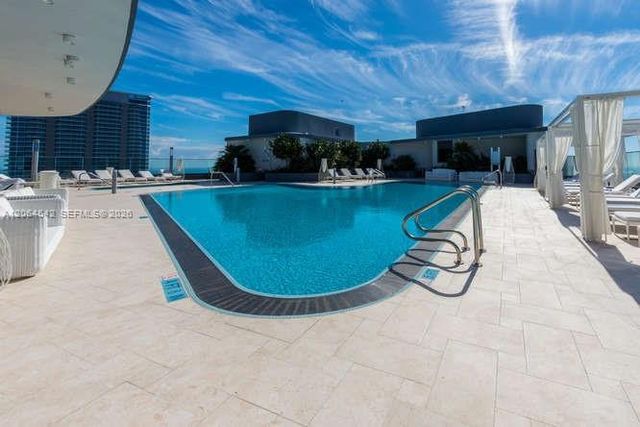 1000 Brickell Plaza 4104, Miami, FL 33131