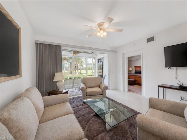 8065 Tiger CV 1604, Naples, FL 34113