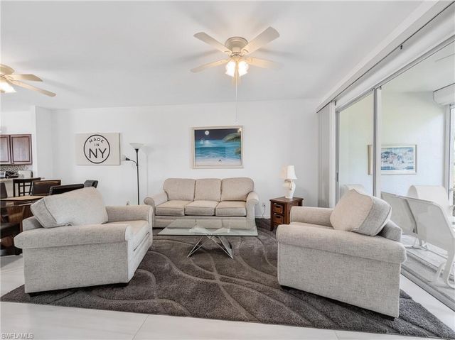 8065 Tiger CV 1604, Naples, FL 34113