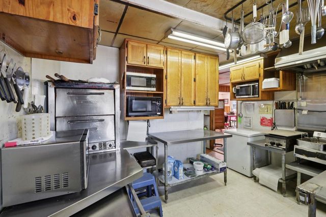 W11057 County Road D, Marion, WI 54950