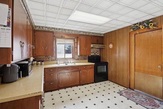 W11057 County Road D, Marion, WI 54950