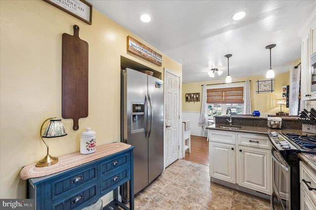 838 SPRINGHILL RD, Secane, PA 19018