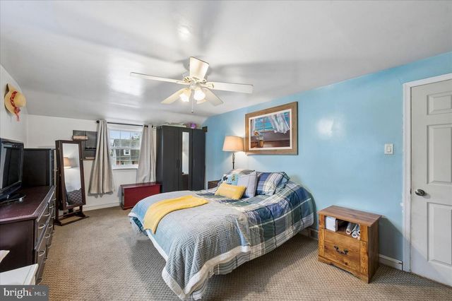 838 SPRINGHILL RD, Secane, PA 19018