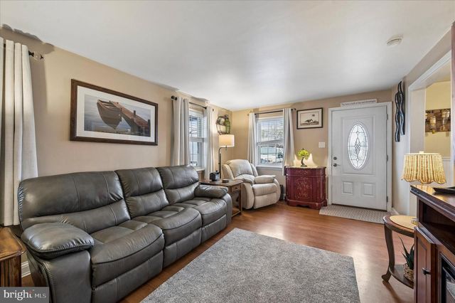 838 SPRINGHILL RD, Secane, PA 19018