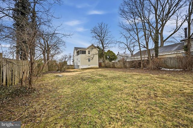 2 W MAIN ST, Boyce, VA 22620