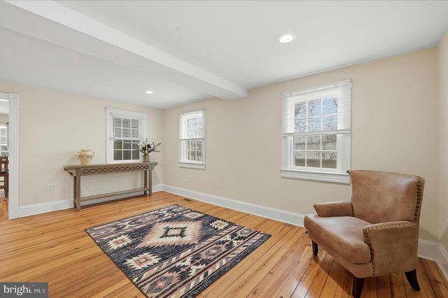 2 W MAIN ST, Boyce, VA 22620