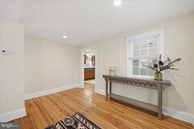 2 W MAIN ST, Boyce, VA 22620