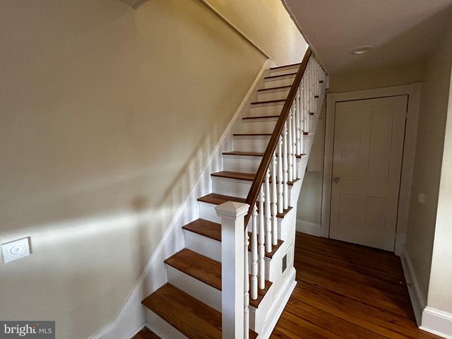 2 W MAIN ST, Boyce, VA 22620