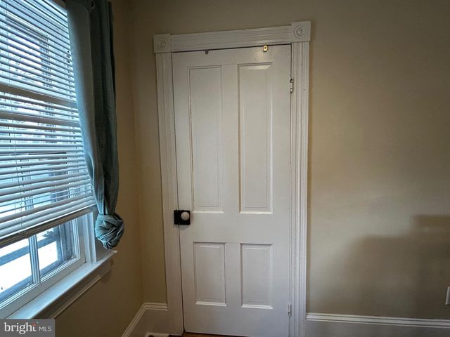 2 W MAIN ST, Boyce, VA 22620