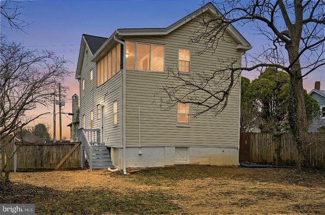 2 W MAIN ST, Boyce, VA 22620