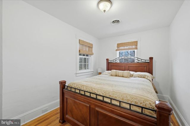 2 W MAIN ST, Boyce, VA 22620