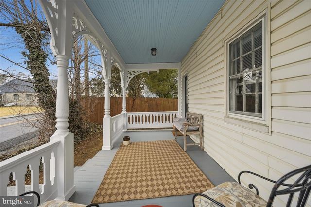 2 W MAIN ST, Boyce, VA 22620