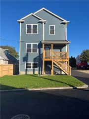 27 Newbury Street 1, Providence, RI 02904