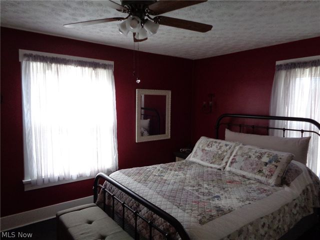 202 Elmford Avenue SW, Massillon, OH 44646